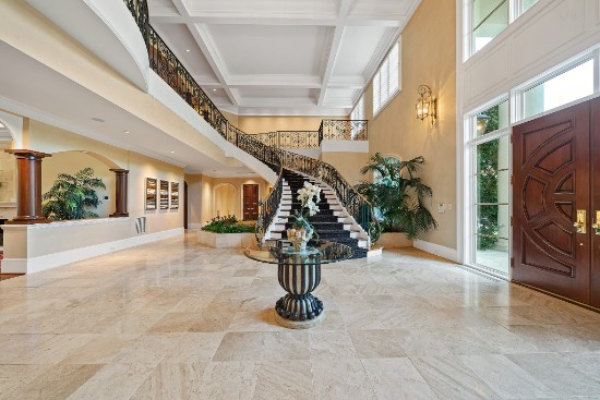 entry way of 12324 birchfalls drive